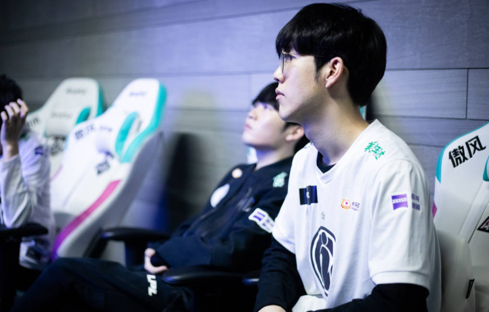 平的国际交 平的国际交